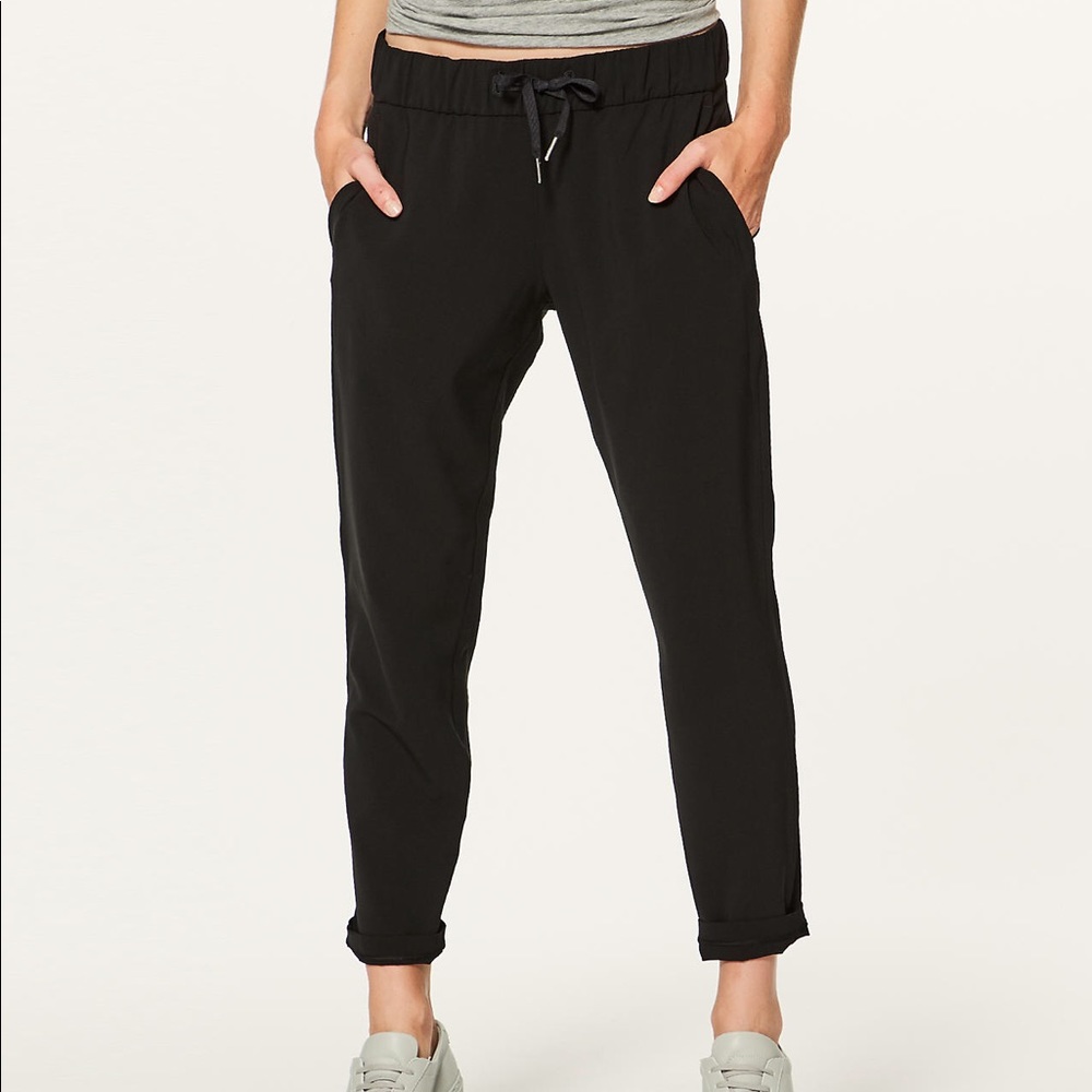 Lululemon On the Fly Woven Pant
